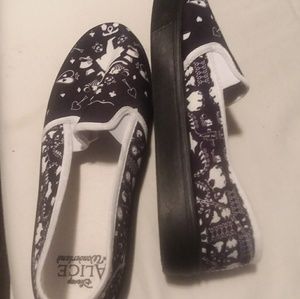 Disney Alice in Wonderland flats. size 10